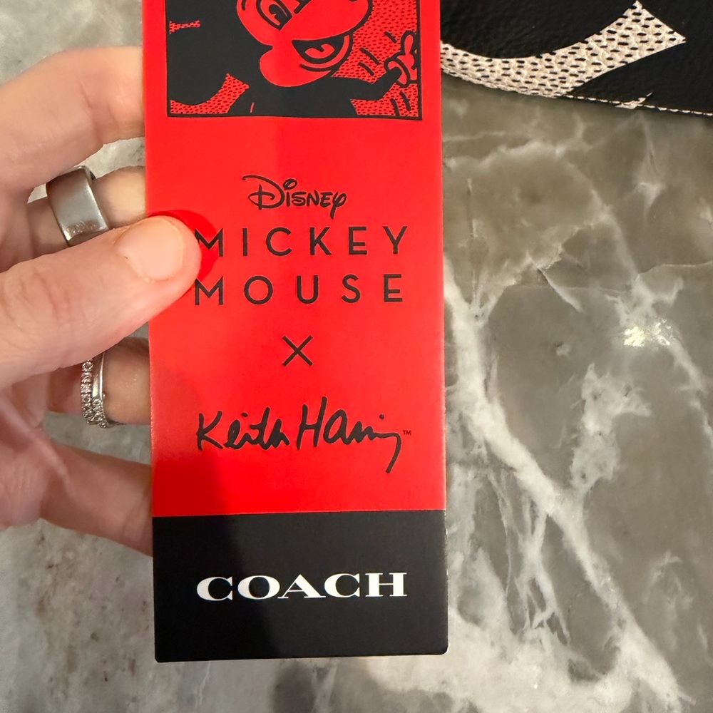 NWT Coach special edition Coach X Keith Haring Mickey bag with crossbody strap - Picture 6 of 10